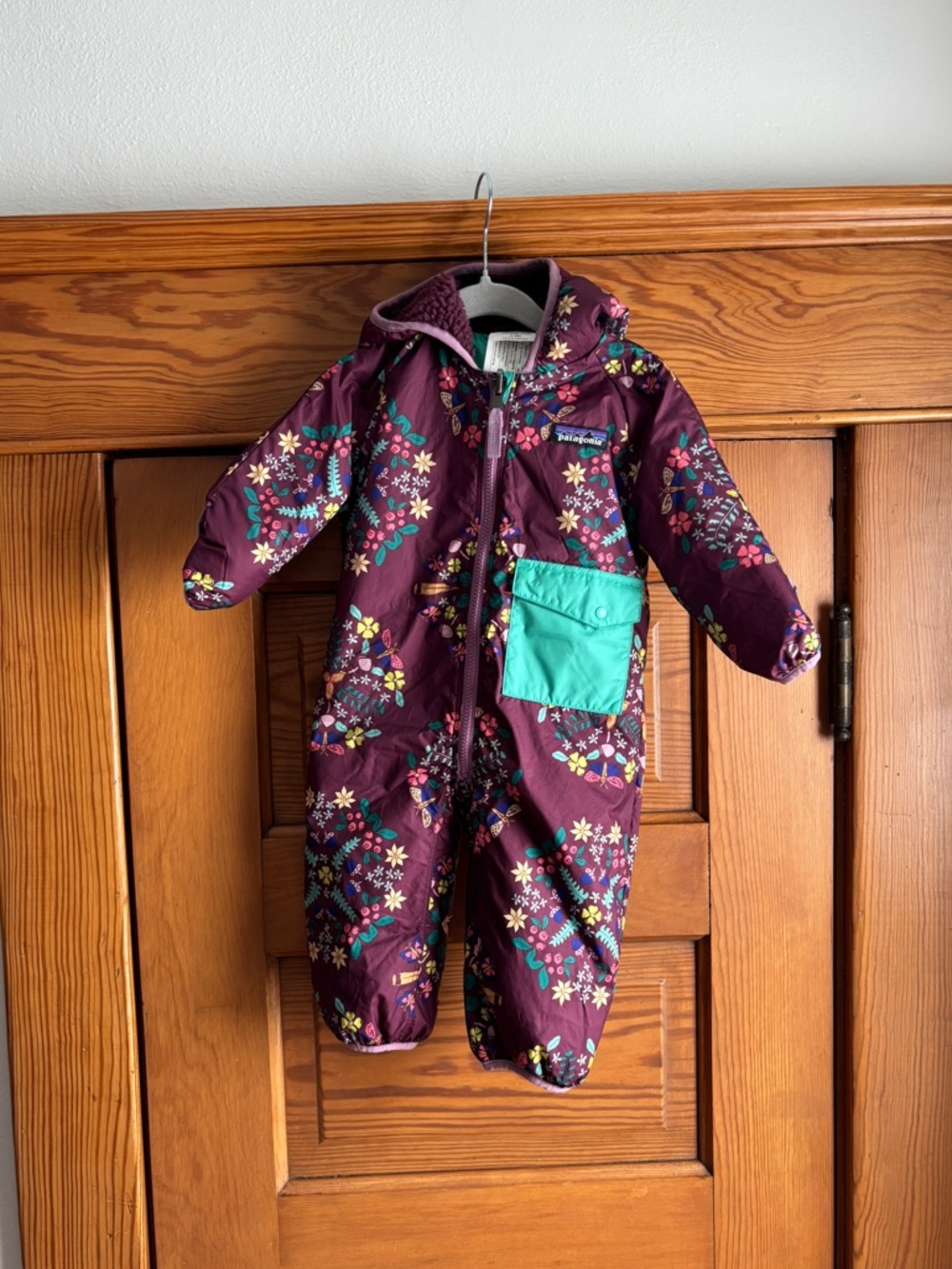 Patagonia Reversible Bunting in Teal and Floral Print Size 0-3 Months